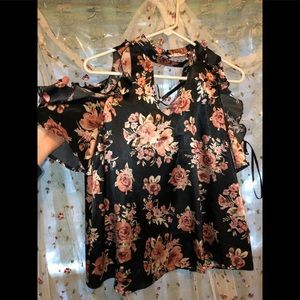 Shirt with shoulders out of it